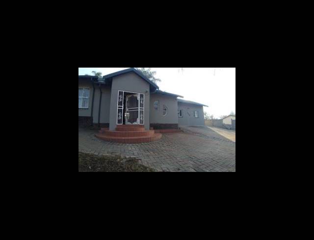 9 BEDROOM HOUSE FOR SALE IN ERASMIA